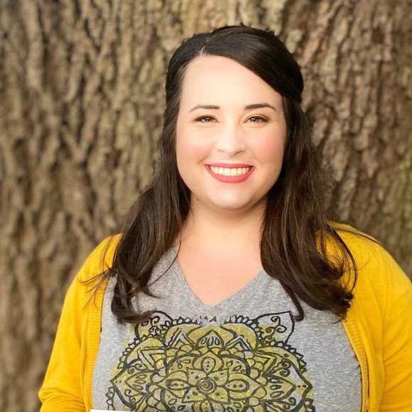 Meet your Posher, Tess - Picture 2 of 2